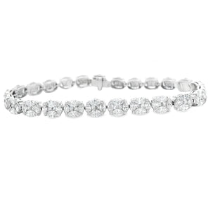 This beautiful 18k white gold diamond bracelet features marquise cu...