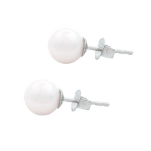 14k white gold 6.5-7mm pearl stud earrings.
