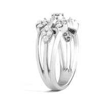 This gorgeous 18k white gold ring features 3 rows of round brillian...