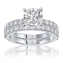 Signature Prong Set Diamond Engagement Ring