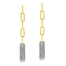These beautiful 14k yellow gold link earrings feature round brillia...