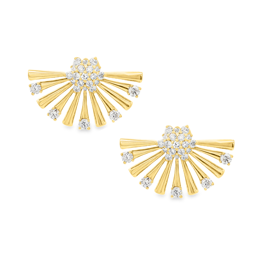 These 18k yellow gold fan earrings feature round brilliant cut diam...
