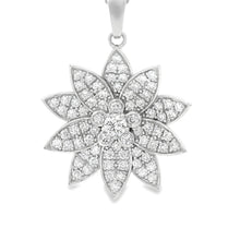 This 18k white gold diamond necklace features a beautiful flower pe...