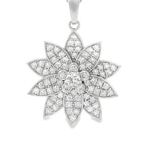 This 18k white gold diamond necklace features a beautiful flower pe...