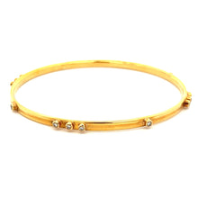 18k Rose Gold Diamond Bangle.
16 round brilliant cut diamonds total...