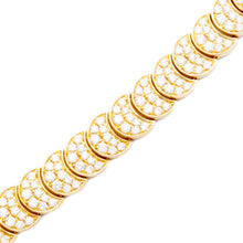 This beautiful 14k yellow gold bracelet features 324 round brillian...
