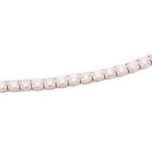 This 18k white gold diamond bracelet features 45 round brilliant cu...