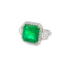 18k White Gold Diamond & Emerald Ring