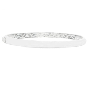 This beautiful 18k white gold bangle features 172 pave-set round br...