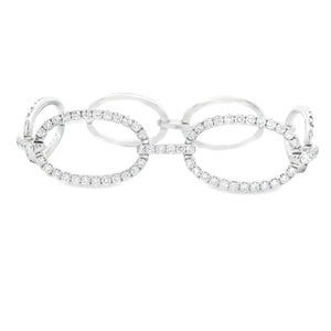 This beautiful and unique 14k white gold circle link bracelet featu...