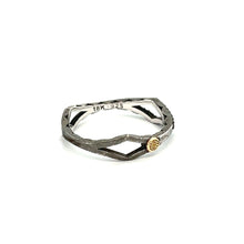 Tacori SV/18k White Gold Diamond Black Rhodium Ring. The diamonds t...
