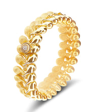 One of Nanis masterpieces, TRASFORMISTA masterfully sublimates luxu...