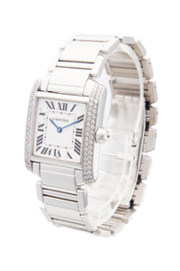 
25mm 

18k White Gold 
Diamond Case
Water Resistant to 50m
Sapphir...