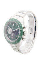 
41mm
Stainless Steel

Sapphire Crystal
Automatic Movement
Green Di...