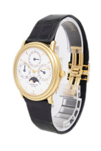 
36mm

18k Yellow Gold

Automatic movement

Perpetual Moon phase Ca...