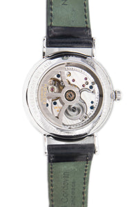 
38.5mm

Stainless Steel
Sapphire crystal
Water Resistance 50m
Auto...