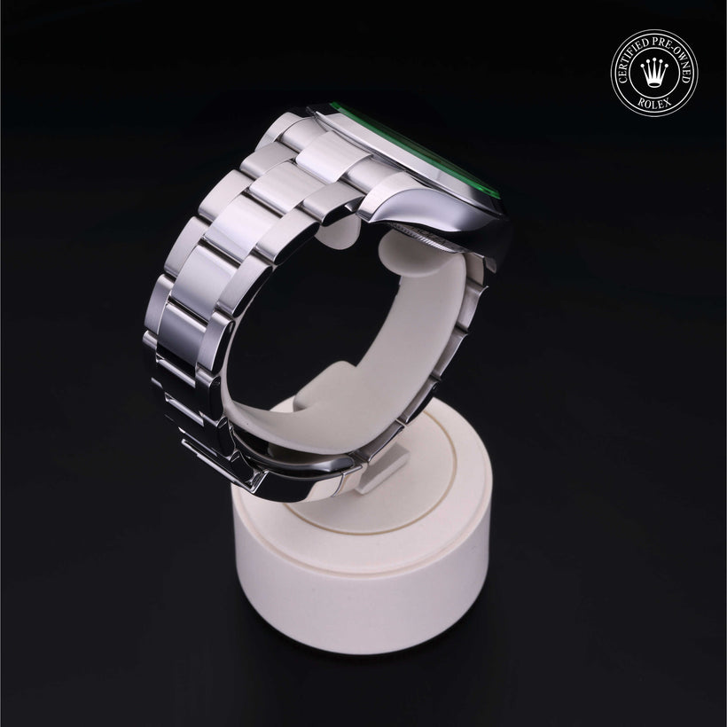 2021, 40 mm, Oystersteel


