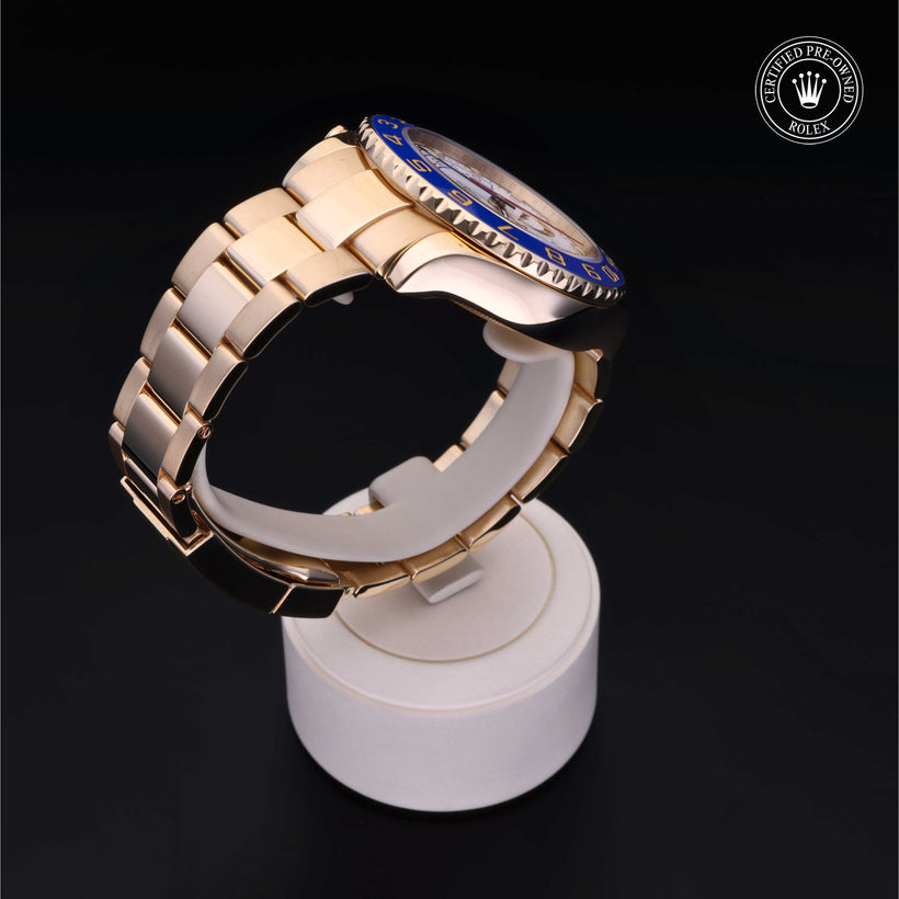 2013, 44 mm, Yellow Gold


