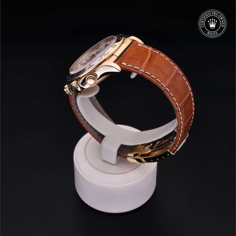 1998, 40 mm, Yellow Gold


