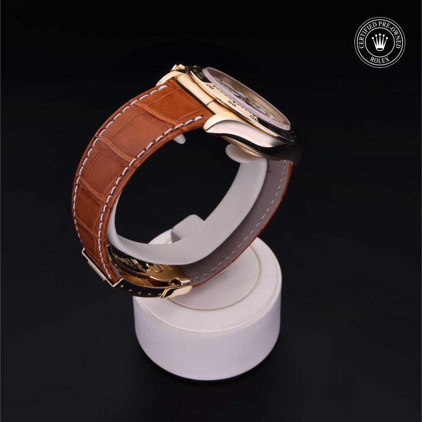 1998, 40 mm, Yellow Gold


