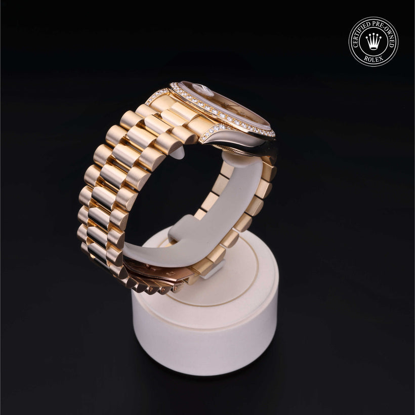 1992, 36mm, Yellow Gold


