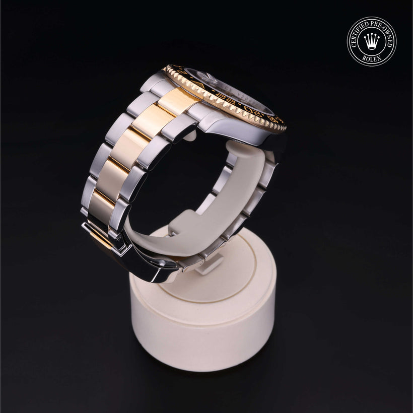 2009, 40 mm, Oystersteel/Yellow Gold


