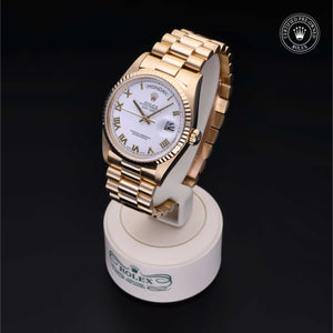 1991, 36 mm, Yellow Gold



