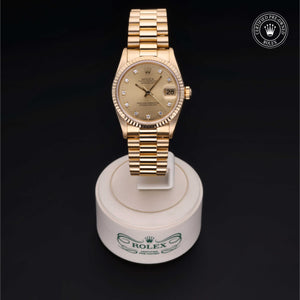1987, 31 mm, Yellow Gold



