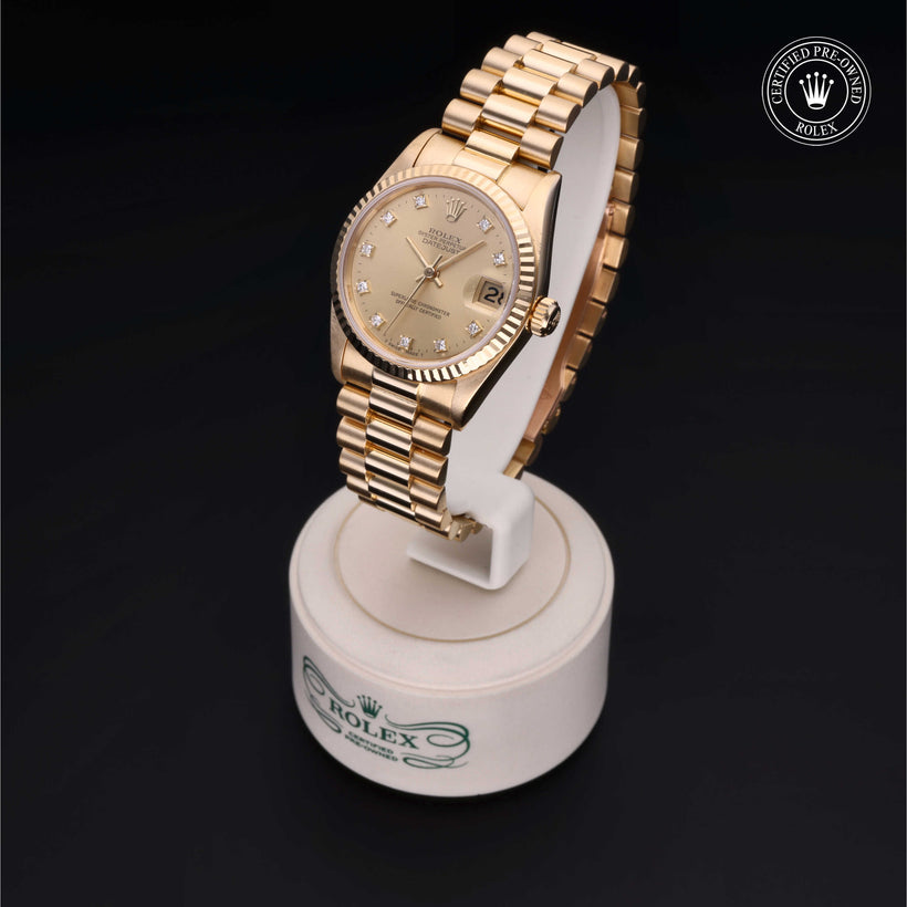 1987, 31 mm, Yellow Gold


