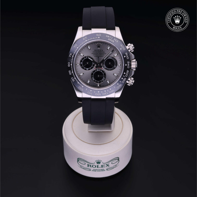 2019, 40 mm, White Gold


