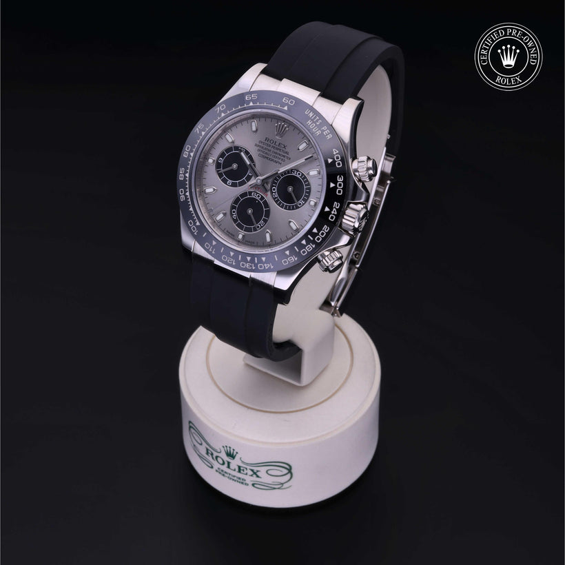 2019, 40 mm, White Gold


