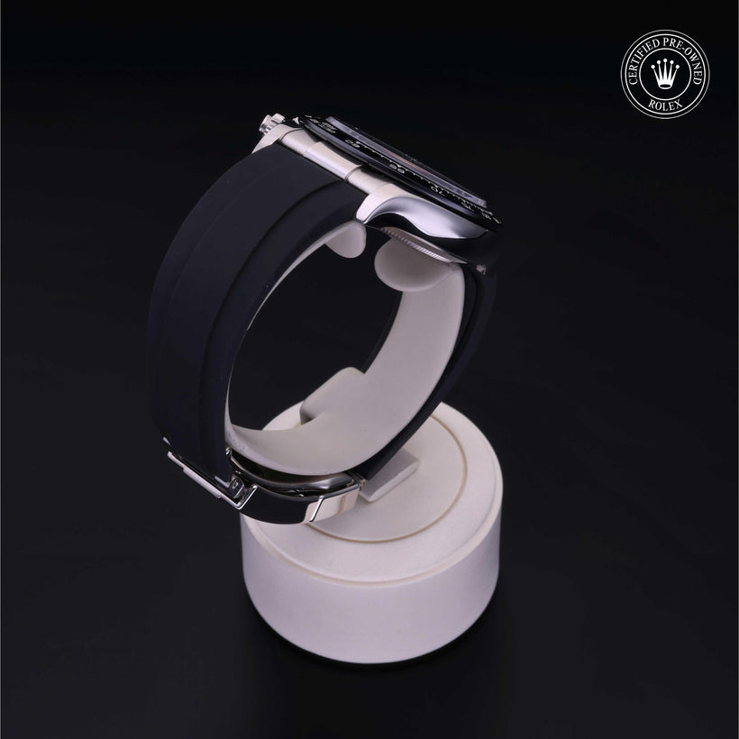 2019, 40 mm, White Gold


