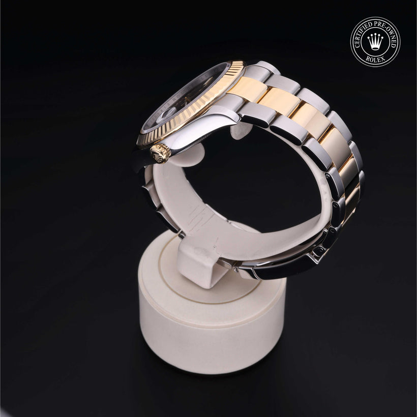 2011, 41 mm, Oystersteel/Yellow Gold


