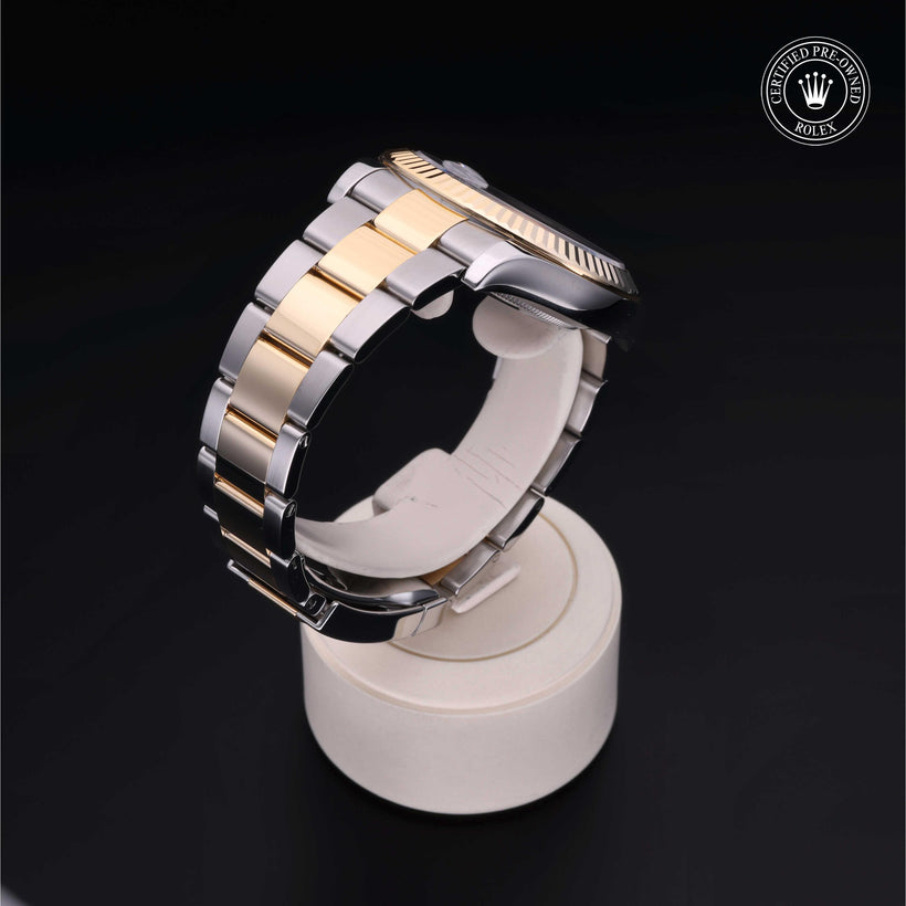 2011, 41 mm, Oystersteel/Yellow Gold


