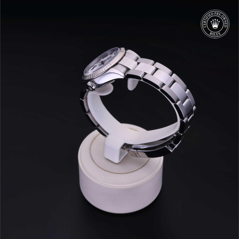 2017, 28mm, Oystersteel/White Gold


