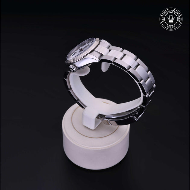 2017, 28mm, Oystersteel/White Gold


