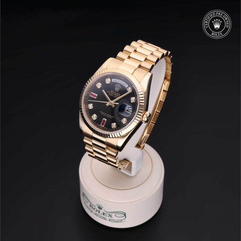 2011, 36mm, Yellow Gold


