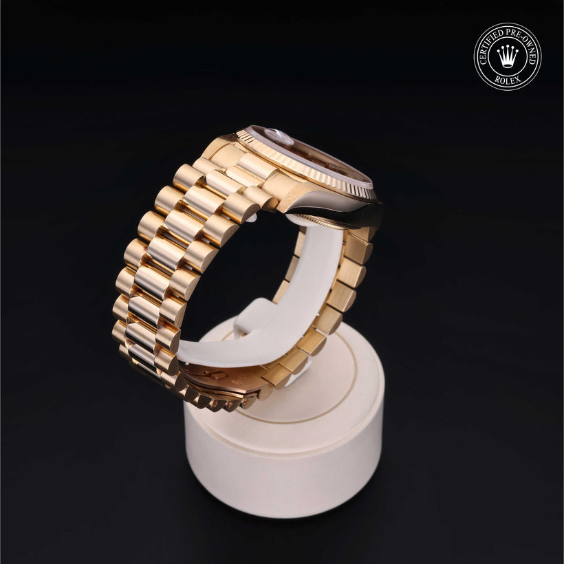 1984, 36mm, Yellow Gold


