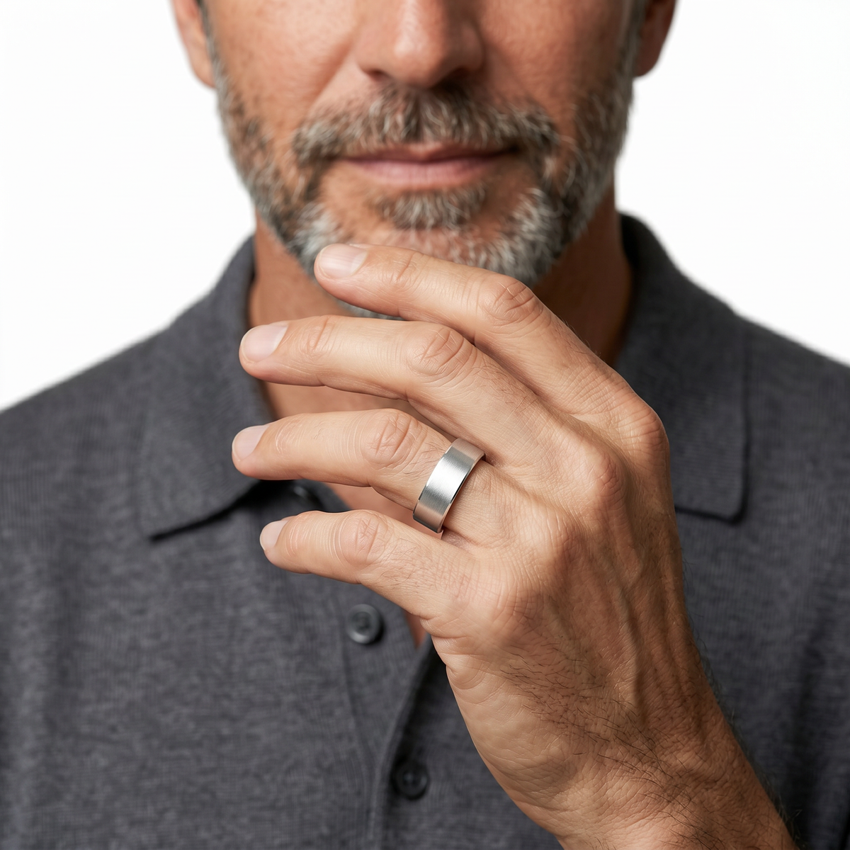 Man wearing a Crown Ring CARLEX diamond wedding ring