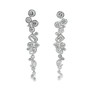 These beautiful 14k white gold diamond drop earrings feature variou...