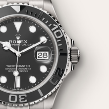 Oyster, 42 mm, RLX titanium