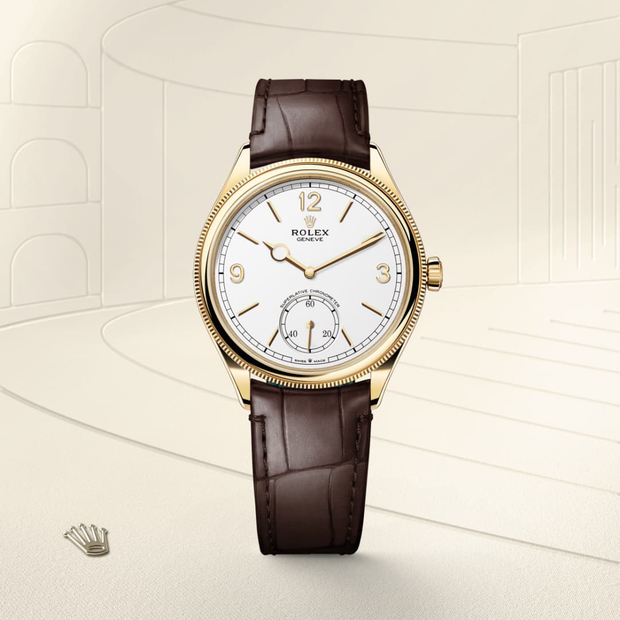 39 mm, 18 ct yellow gold, polished finish