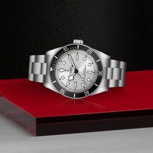 Tudor Black Bay 68
