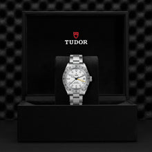Tudor Black Bay Pro