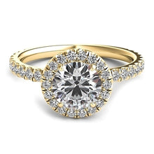 Round Halo Diamond Engagement Ring