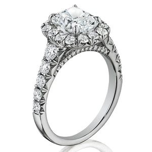 Henri Daussi Graduated Diamond Engagement Ring
