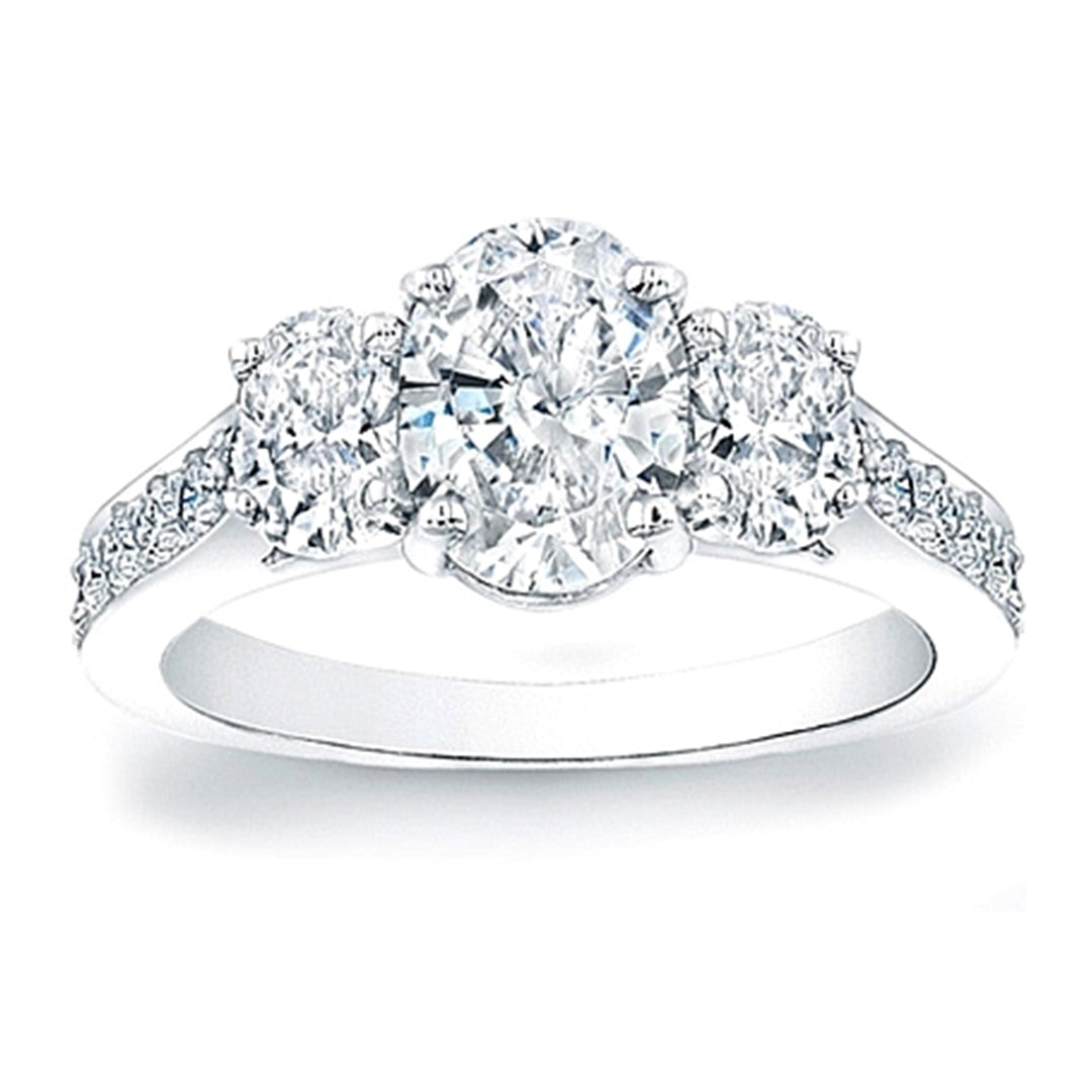 lab grown diamond engagement rings