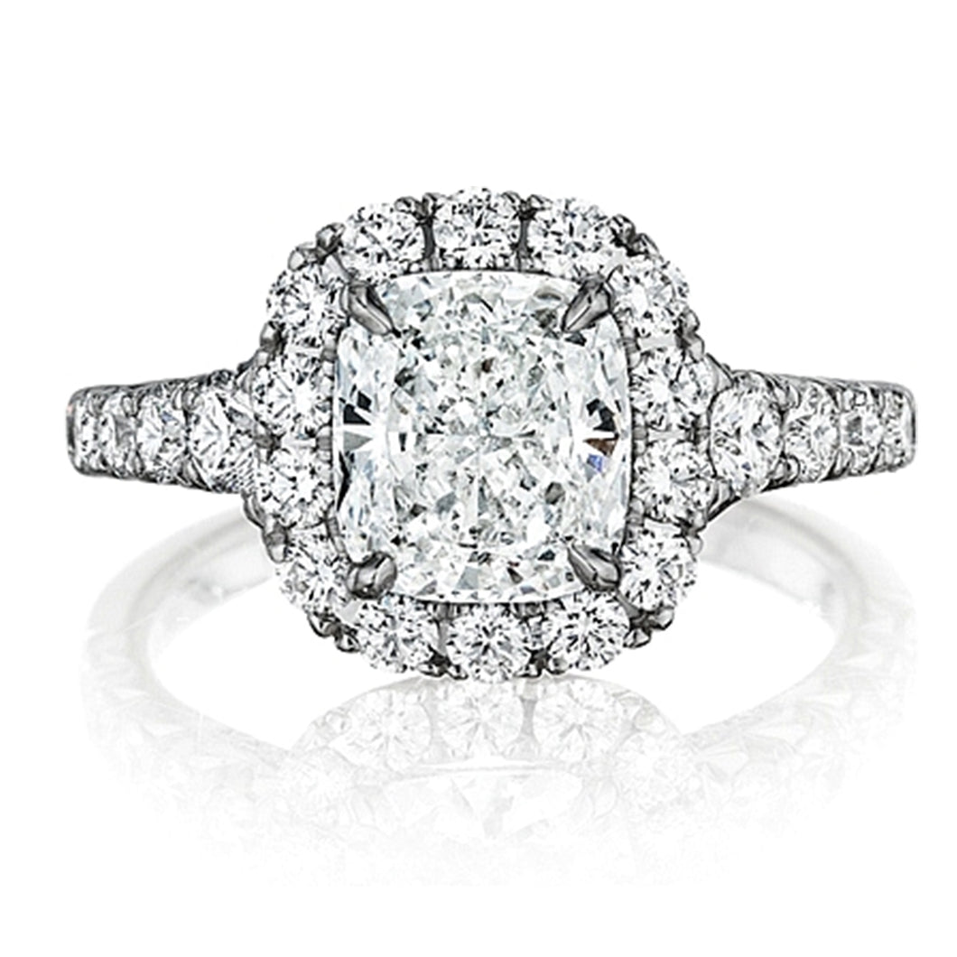 Henri Daussi Graduated Diamond Engagement Ring
