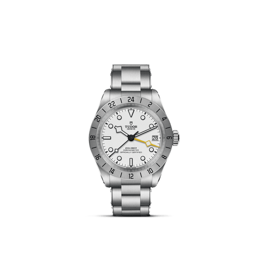 Tudor Black Bay Pro — photo 1 of 5