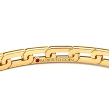 This chain-link style 18k yellow gold bangle is from the Navarra co...